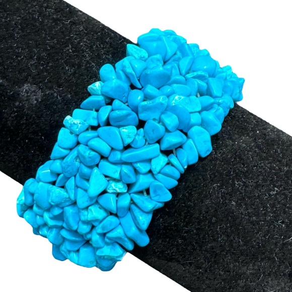 VINTAGE TURQUOISE CHIP 1.25" WIDE STRETCH BRACELET - Picture 1 of 9